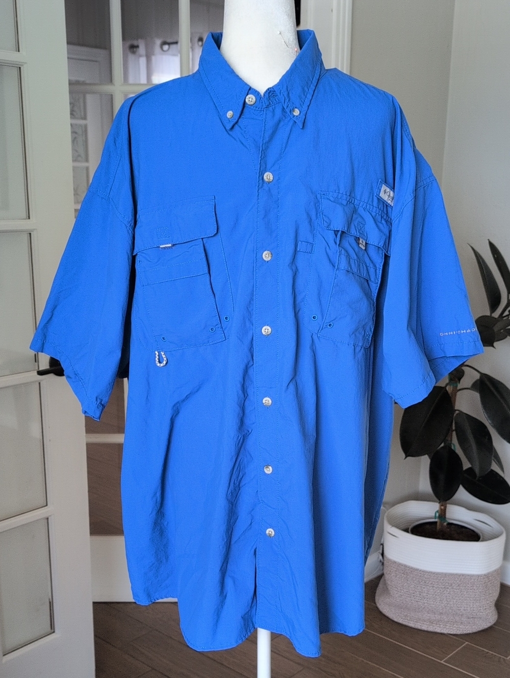Columbia Men’s Short Sleeve Button-Up Fishing Shirt - Bahama Blue